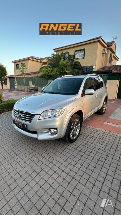 Toyota RAV4 2.2 D-4D Executive 4x2 Cr. Sport 2010