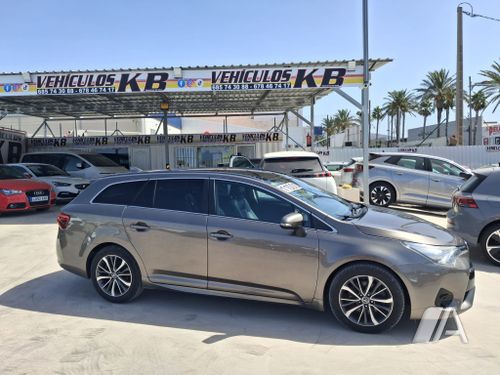 Toyota Avensis 150D Advance (2015-) 2017