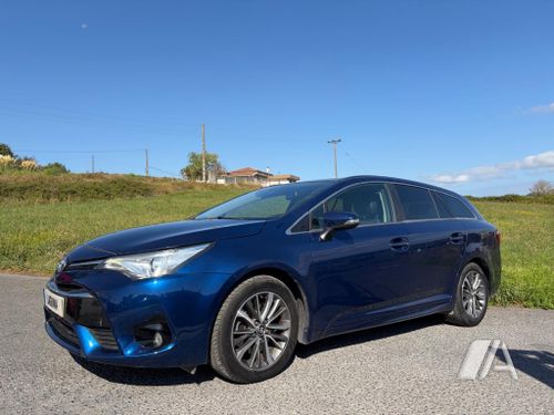 Toyota Avensis 150D Executive (2015-) 2016, foto 1