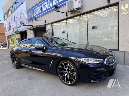 BMW Serie 8 2024, foto 1
