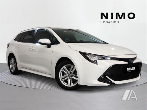 Toyota Auris 2021, foto 1