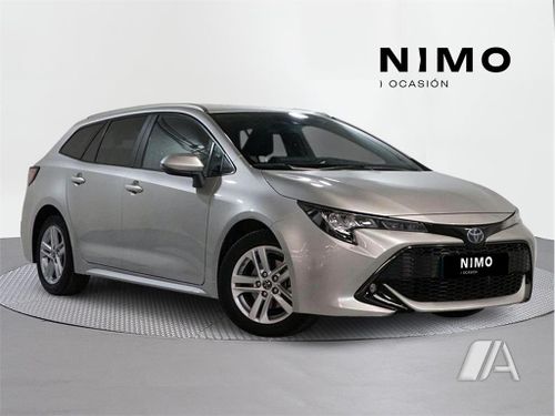 Toyota Auris 2022, foto 1