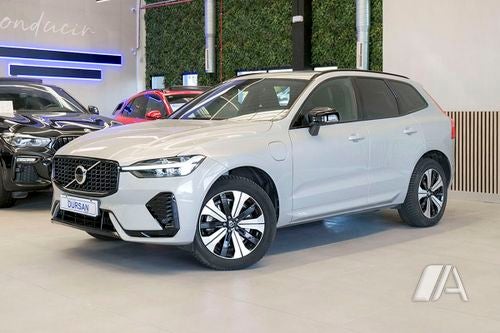 Volvo XC60 Recharge T6 Plus Dark eAWD 2023, foto 1