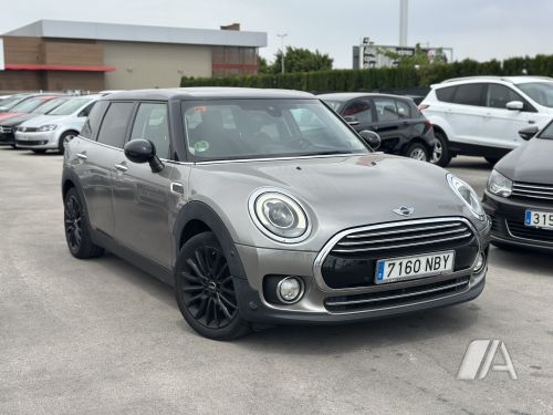 MINI Clubman Cooper D 2016, foto 1