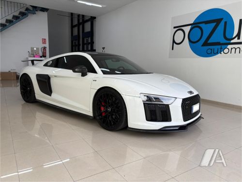 Audi R8 2015