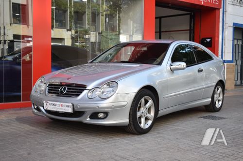 Mercedes-Benz Clase C C 180 K Sportcoupé Classic 3p (W203) 2004, foto 1