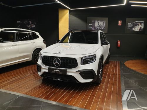 Mercedes-Benz GLB 2.0 35 4MATIC DCT 2023, foto 1
