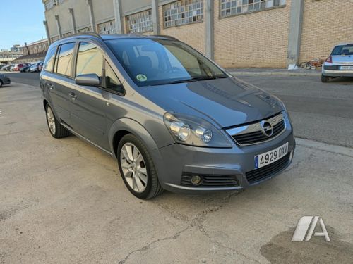 Opel Zafira 1.9 CDTi Cosmo Aut. / 16v Cosmo 150 2006