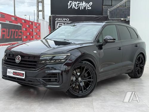 Volkswagen Touareg 2022, foto 1