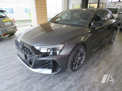 Audi A3 Sportback RS3 TFSI quattro S tron (2021) 2025, foto 1