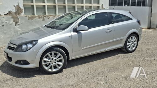Opel Astra GTC 1.8 16v Cosmo 2006