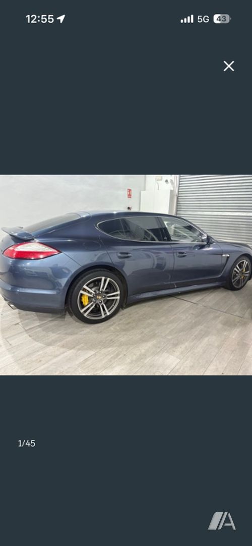 Porsche Panamera 4S 2010