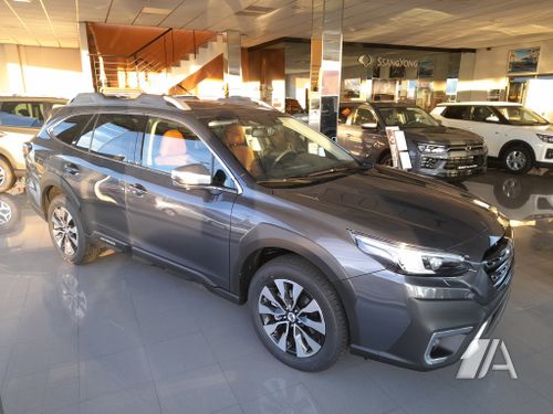 Subaru Outback 2.5i CVT Touring 2025