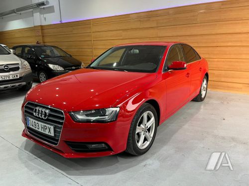 Audi A4 2.0 TDI DPF Advanced Edition 2013