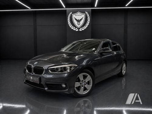 BMW Serie 1 116d 1.5 Business 5Ptas 2022, foto 1
