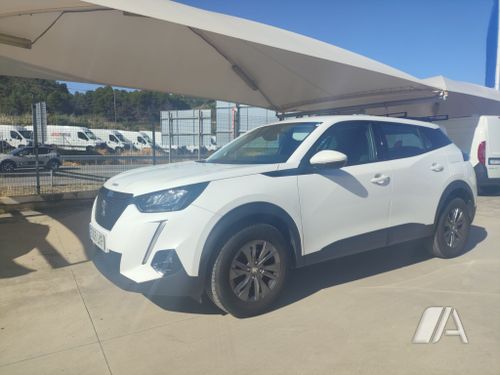 Peugeot 2008 Active Puretech S&S 6 Vel. MAN 2020, foto 1