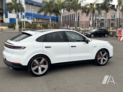 Porsche Cayenne Turbo (2014) 2024, foto 1