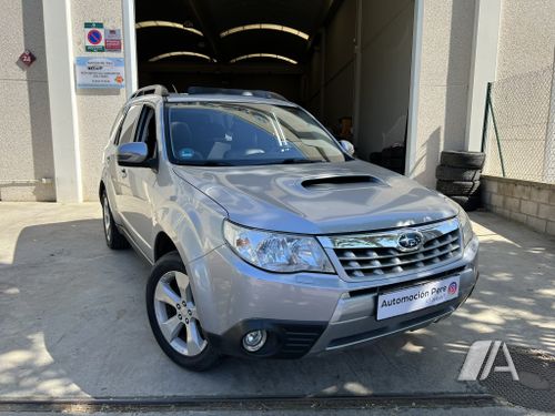 Subaru Forester 2.0 TD Executive 2012, foto 1