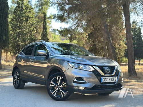 Nissan Qashqai 1.2 DIG-T N-Connecta 4x2 2017, foto 1