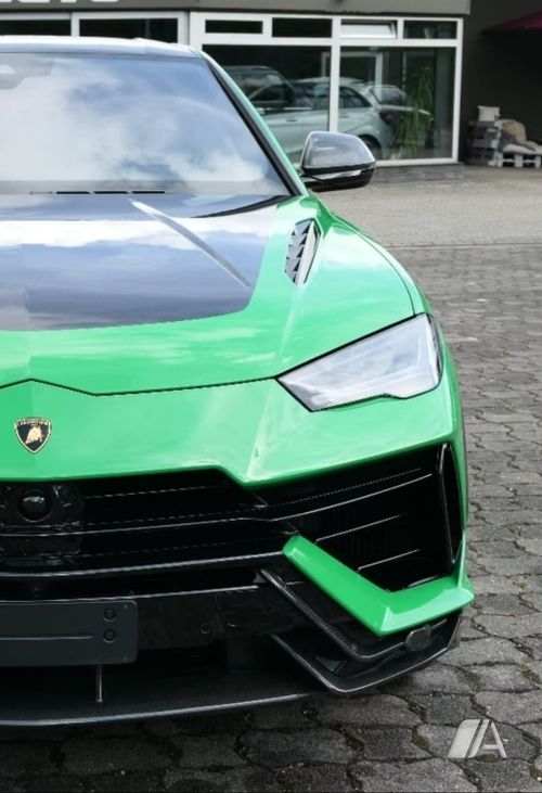 Lamborghini Urus 2025, foto 1