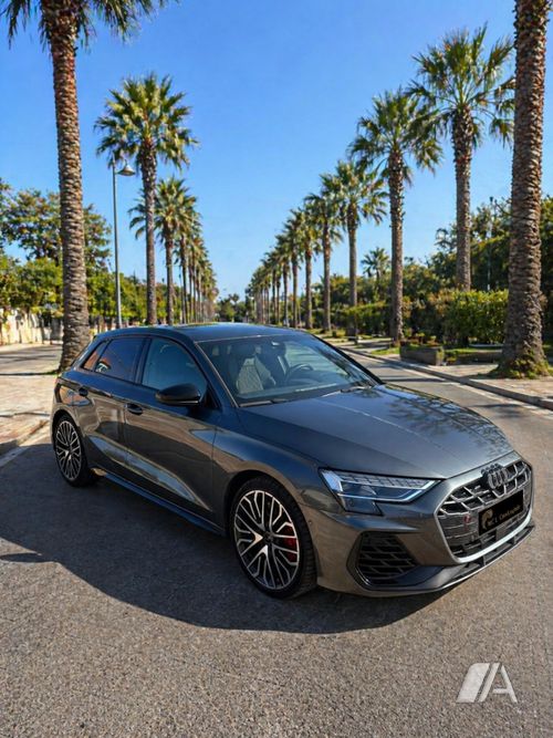 Audi A3 2024, foto 1