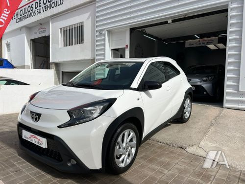 Toyota Aygo X Cross 1.0 Play CVT 2022, foto 1
