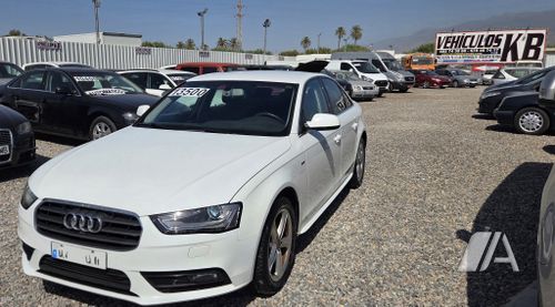 Audi A4 2.0 TDI DPF S line Edition 2014