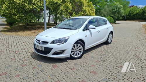 Opel Astra 1.6 CDTI S/S Excellence 2014, foto 1