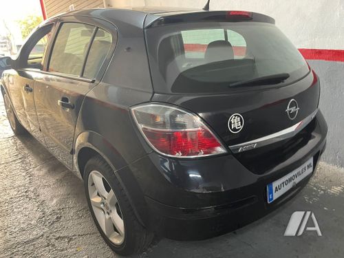 Opel Astra 1.7 CDTI Cosmo 2009, foto 1