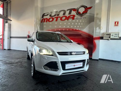 Ford Kuga 2.0 TDCi Titanium 4x2 (2014) 2015, foto 1
