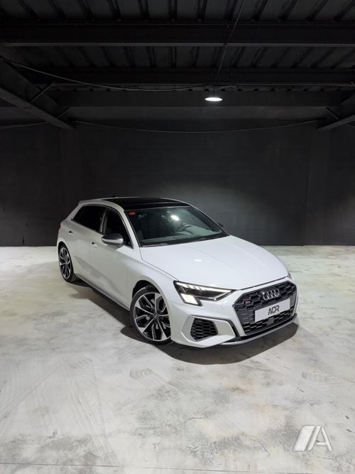 Audi A3 Sportback S3 TFSI quattro S tronic (2021) 2022, foto 1