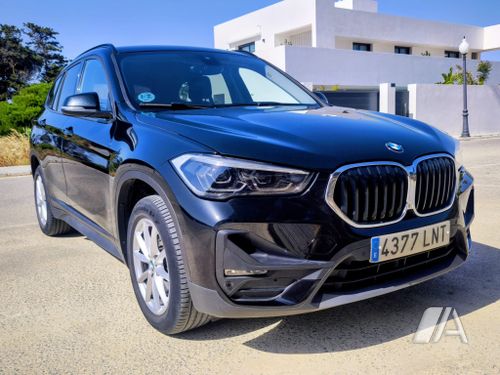 BMW X1 sDrive18d 2021, foto 1
