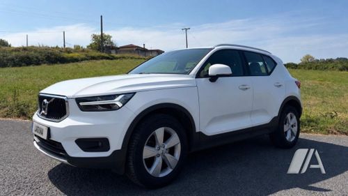 Volvo XC40 D3 AWD Momentum aut 2019, foto 1