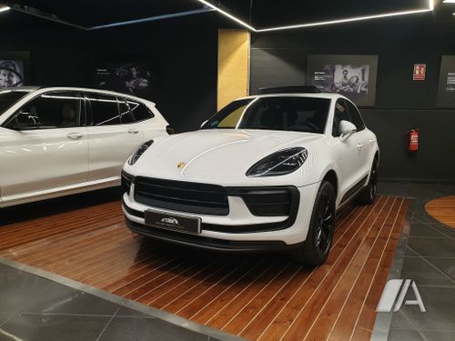 Porsche Macan 2022, foto 1
