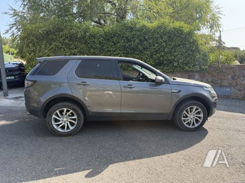 Land Rover Discovery Sport 2.0 TD4 HSE 4x4 2019, foto 1