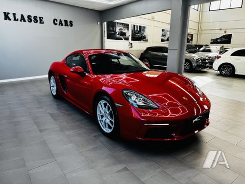 Porsche Cayman 2018, foto 1