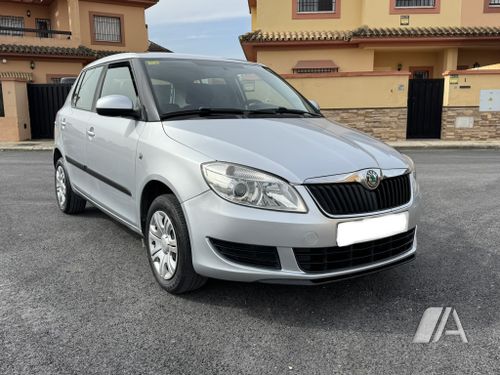 Škoda Fabia 1.2 Urban 2013, foto 1