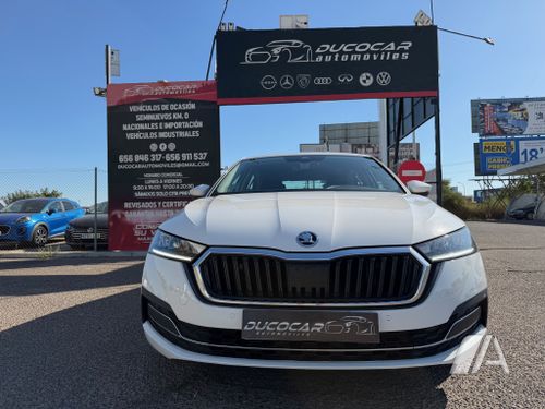 Škoda Octavia A8 2.0 TDI Manual AMBITION 2023, foto 1