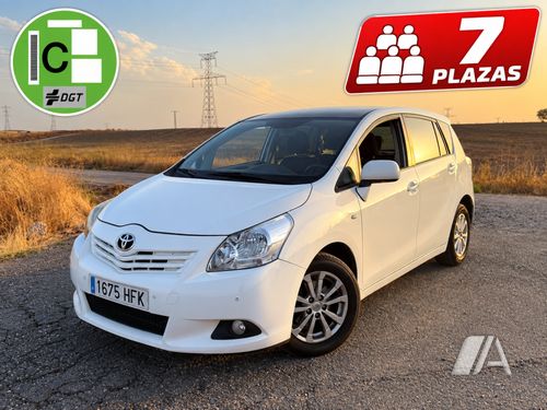 Toyota Corolla Verso 2011, foto 1