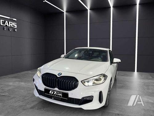 BMW Serie 1 118d (F40) 2023, foto 1