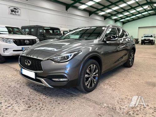 Infiniti Q30 2019, foto 1