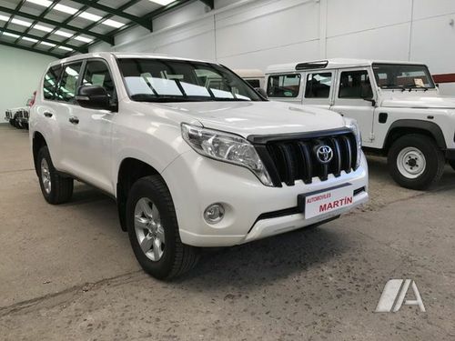 Toyota Land Cruiser 2017, foto 1