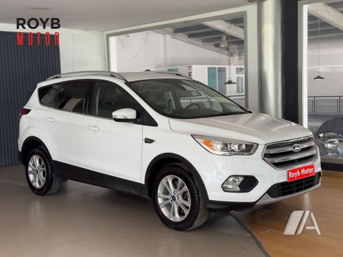 Ford Kuga 2.0 TDCi Titanium 4x2 / S&S 2017, foto 1