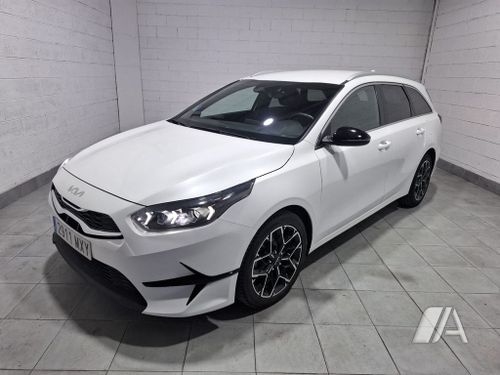 Kia cee'd f/l 5p 1.0 T-GDi Tech 2025