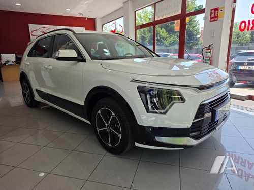 Kia Niro 1.6 HEV Drive 2022, foto 1