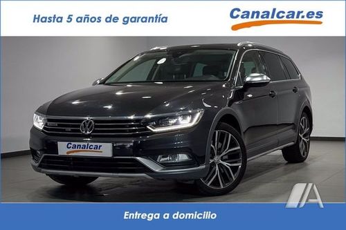 Volkswagen Passat 2019, foto 1