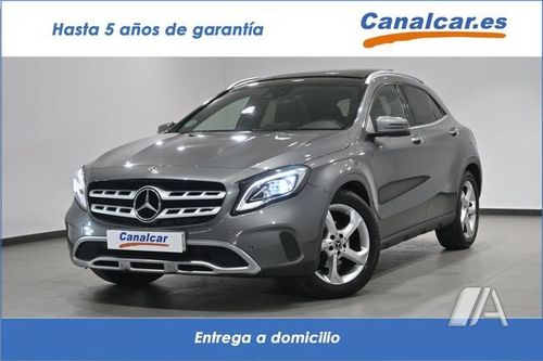 Mercedes-Benz GLA 180 7G-DCT X156 2017, foto 1