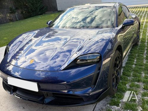 Porsche Taycan Turbo Cross Turismo (2021) 2023