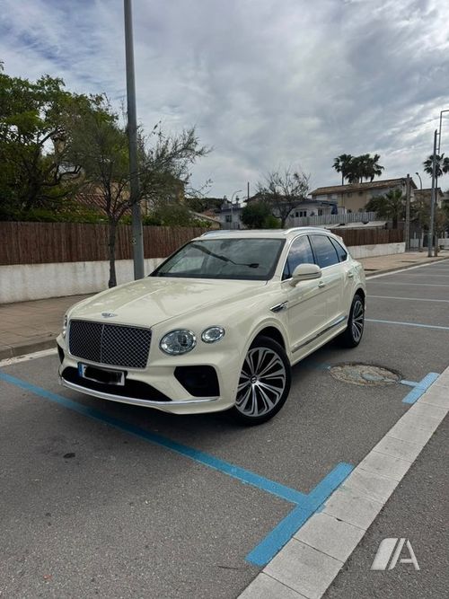 Bentley Bentayga 2022, foto 1