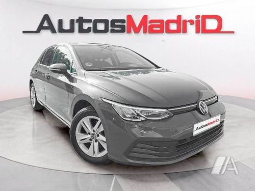 Volkswagen Golf 8 1.0 eTSI DSG 2023